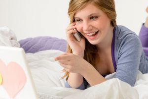 Why Phone Dating Works Better Than Dating Sites